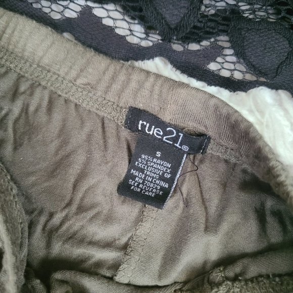 Olive green high to low midi skirt - Picture 3 of 3